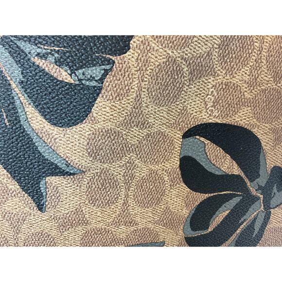 Coach City Tote Bag In Signature Canvas With Bow Print - Picture 5 of 8